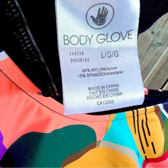 Body Glove Colorful Patterned One Piece Swimsuit - Picture 5 of 7